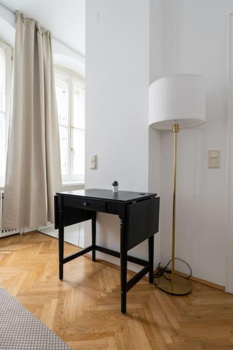 Historic Heart Apartment Bécs Kültér fotó