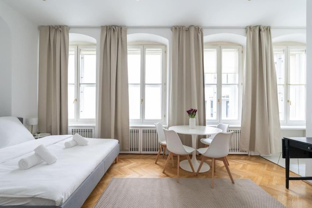 Historic Heart Apartment Bécs Kültér fotó